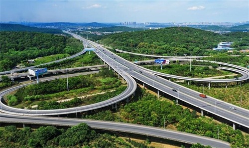 无为钢筋套筒应用于高速公路